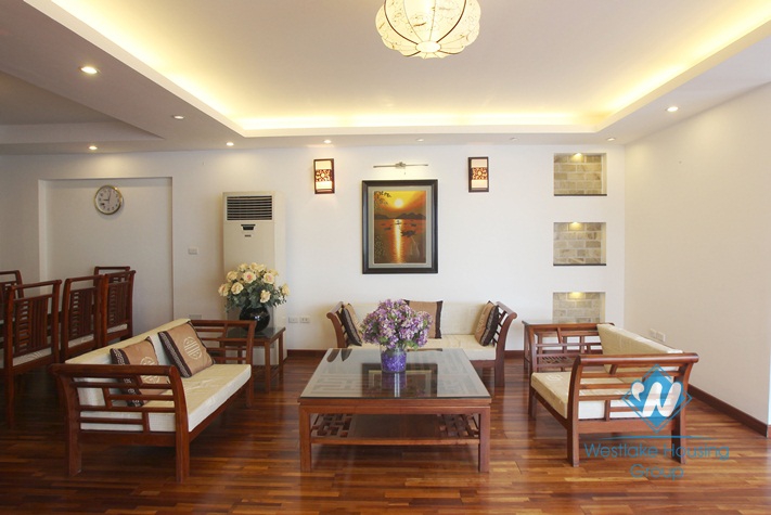 Large sized beautiful apartment for rent on Trich Sai, Tay ho